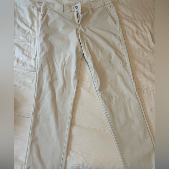 Lululemon commission pants. 34 waist, 32 length - Picture 2 of 5